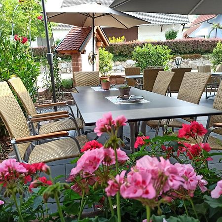 Hotel-Gasthof Rose Oberkirch  Εξωτερικό φωτογραφία
