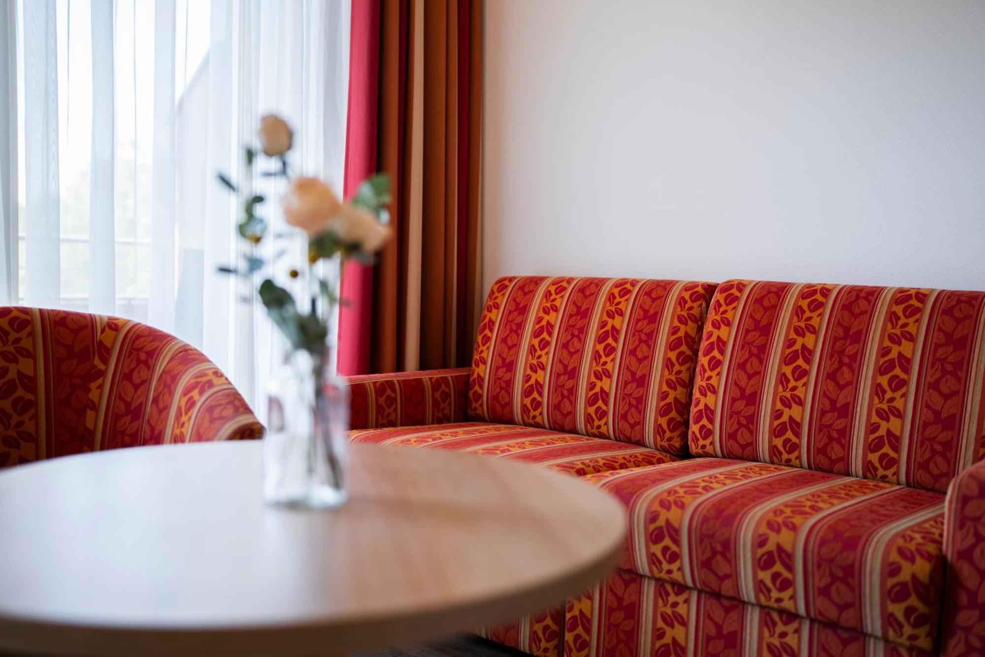 Hotel-Gasthof Rose Oberkirch  Εξωτερικό φωτογραφία